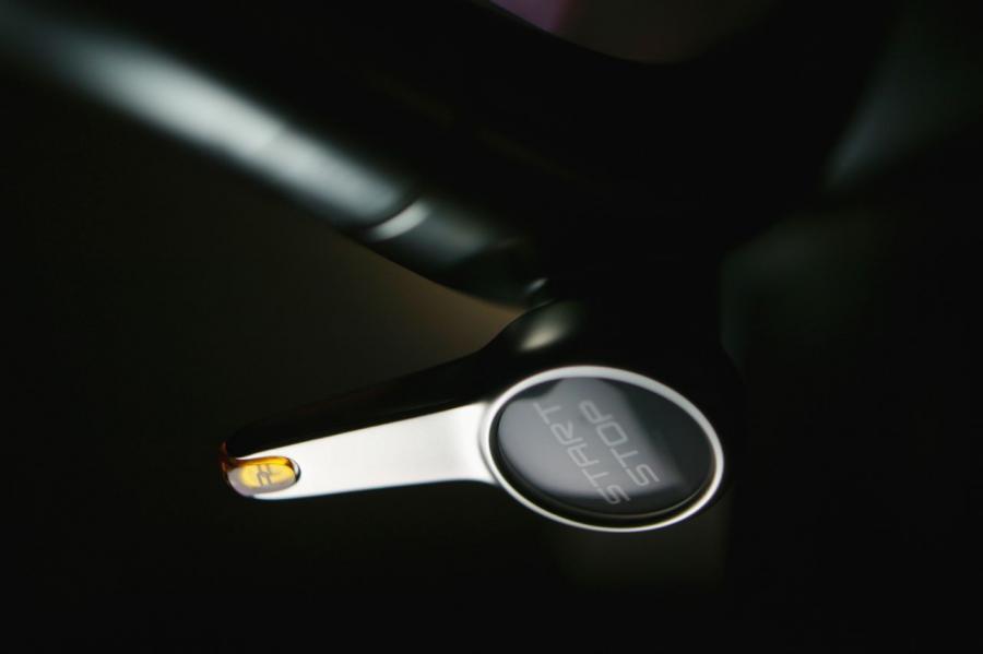  Nissan Mixim Concept 2007 года  (фото 24 из 37)